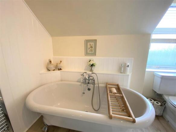 En Suite Bathroom