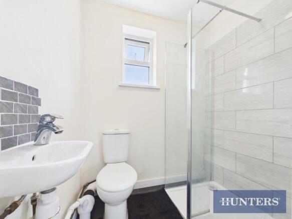 4 bed Semi-Detached for sale Image 8