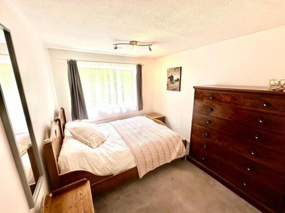 Knowles Walk, Staplehurst, Tonbridge, TN12 0SG photo 4