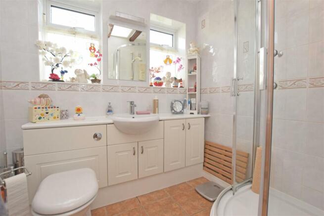 Bathroom.JPG