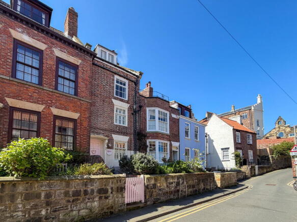 2 bed Maisonette for sale Image 12