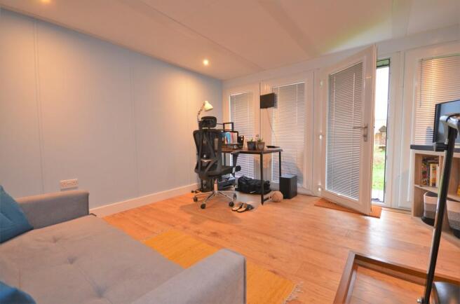 Photo 17