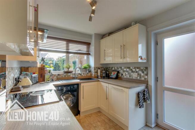 KITCHEN: