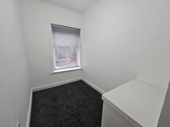 2 bed Terraced to rent Image 8