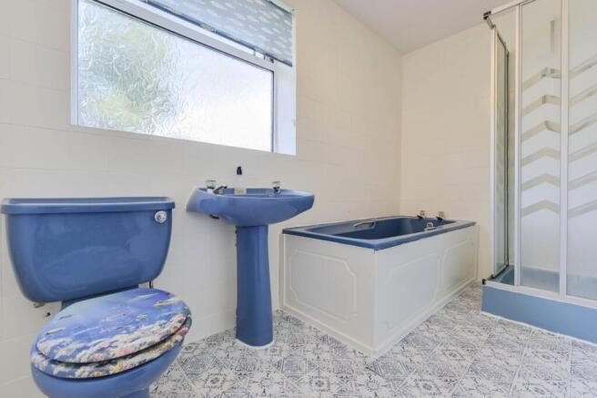3 bed Terraced for sale Image 11