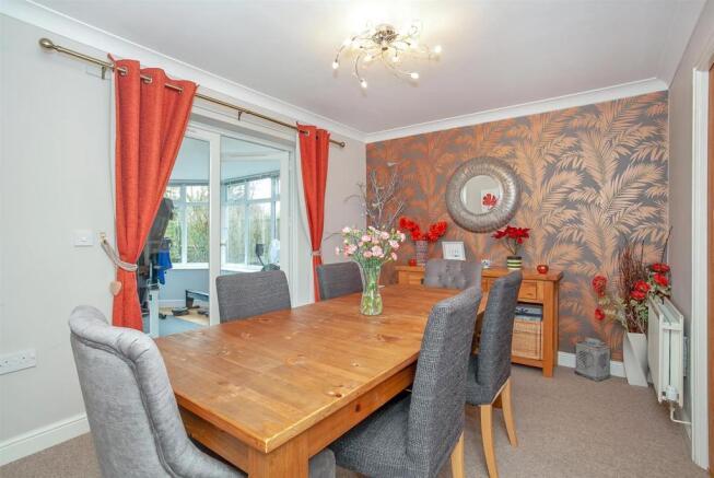 Dining Room 1.jpg
