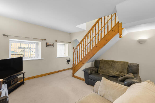 3 bed Semi-Detached for sale Image 4