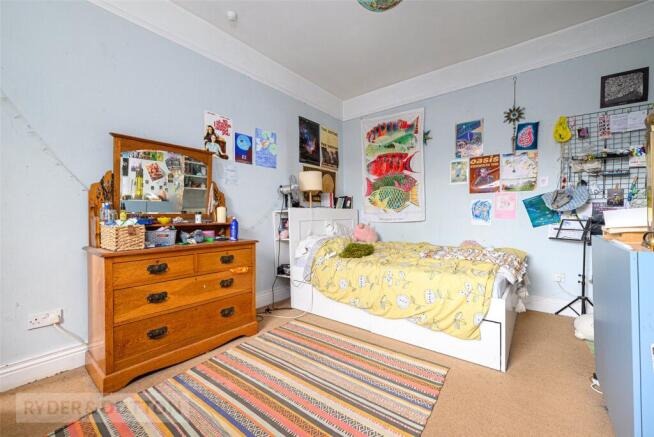 3 bed Terraced for sale Image 10