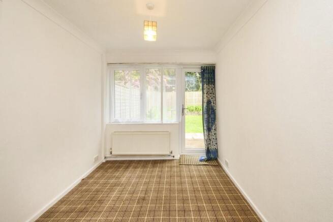 2 bed Semi-Detached Bungalow for sale Image 8