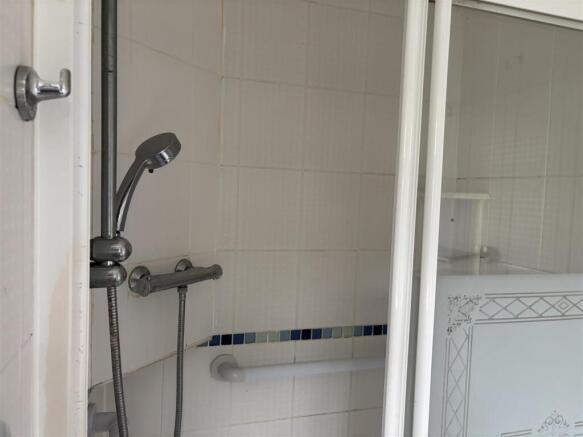 2 bed Terraced for sale Image 7
