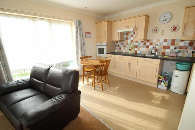 Lounge / Kitchen