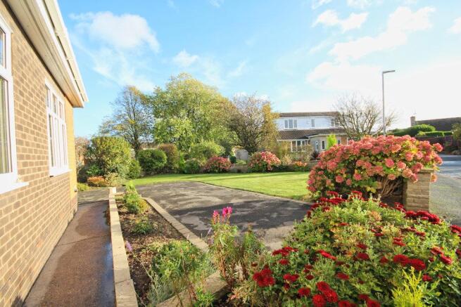 5 SWANLAND CLOSE COTTINGHAM (77)_lzn.jpg