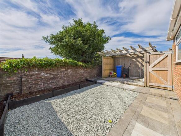 2 bed Semi-Detached Bungalow for sale Image 11