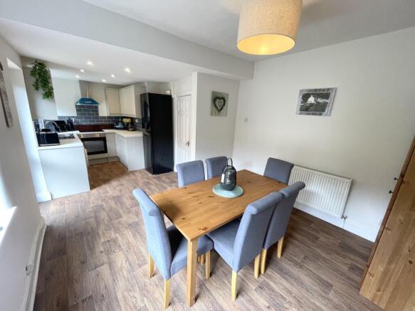 Valley Road, Bredbury photo 5