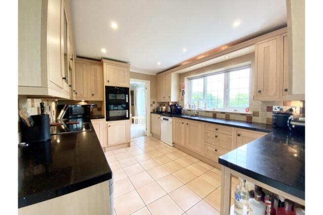 Kitchen/Breakfast