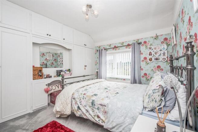 3 bed Semi-Detached for sale Image 10