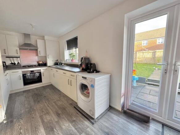 Columbine Court, Hetton-le-Hole, Houghton Le Spring, Tyne and Wear, DH5 photo 4