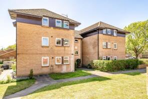 53, Hammond Close, Hampton TW12 2DE