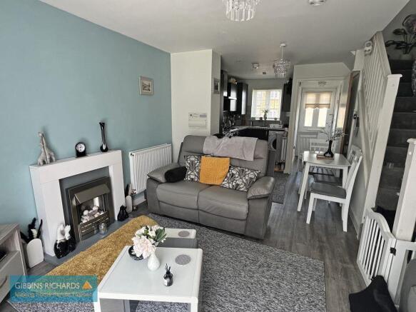 Sitting/Dining Room