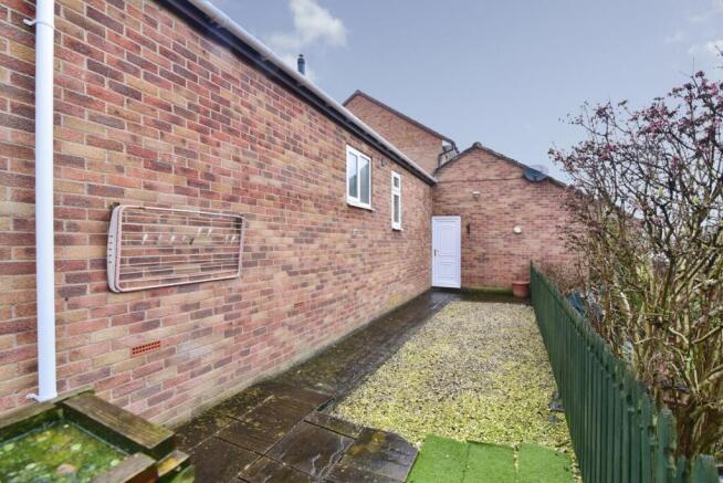 2 bed Bungalow for sale Image 12