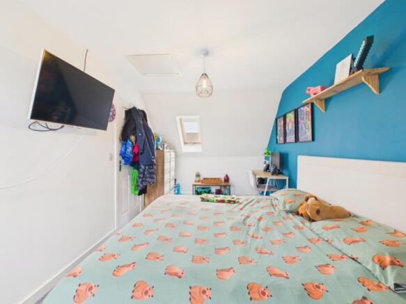 3 bed Terraced for sale Image 6