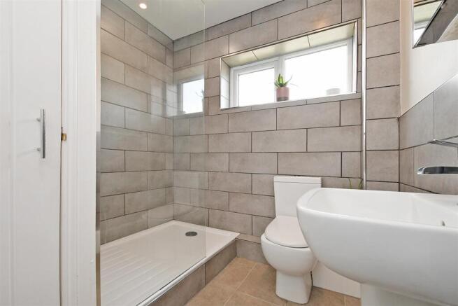 2 bed Apartment for sale Image 10