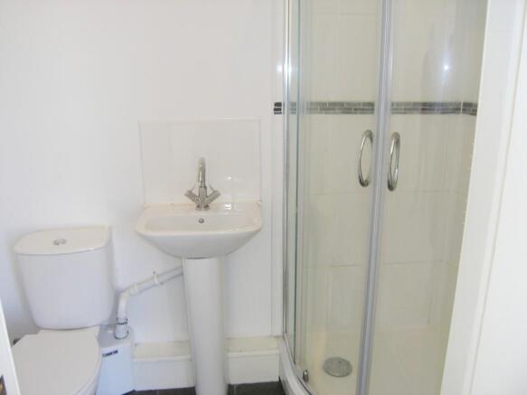 en-suite shower