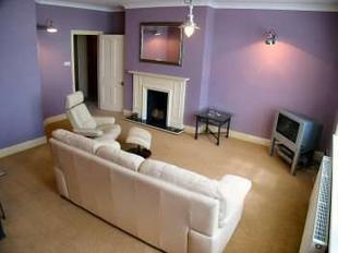 DRAWING ROOM 18' x 18'3