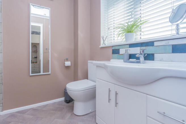 Ensuite Shower Ro...
