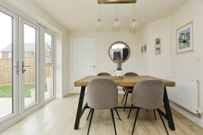 4 bed Detached for sale Image 12