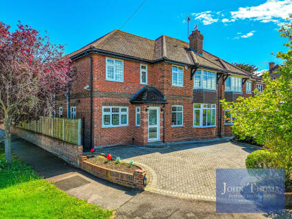 Mount Pleasant Road, Chigwell, Essex
