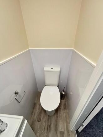 1 bed House Share to rent Image 8