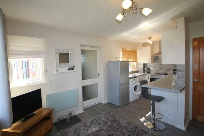 Cottam Avenue, 22 Lounge-Kitchen 3.JPG