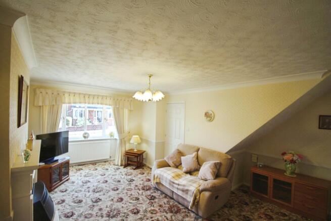 4 bed Detached for sale Image 2