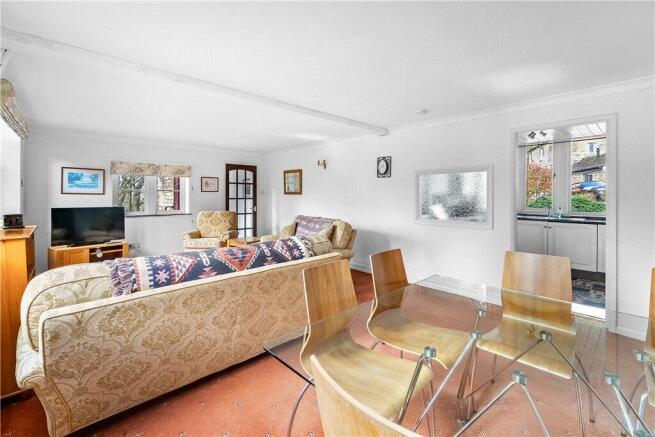 2 bed Apartment for sale Image 9