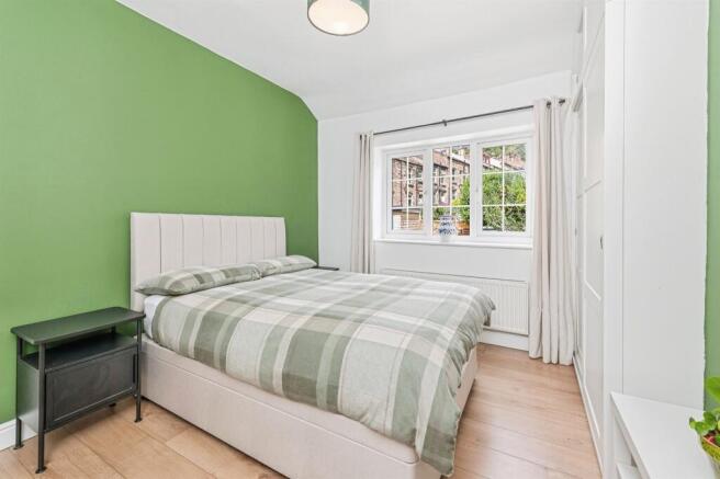 3 bed Semi-Detached for sale Image 4