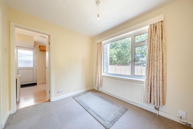 3 bed Semi-Detached for sale Image 6