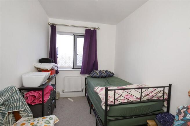 3 bed Semi-Detached to rent Image 8