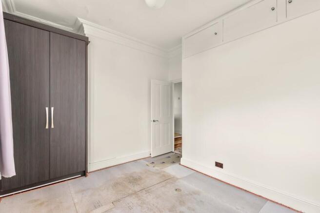 1 bed Flat for sale Image 8
