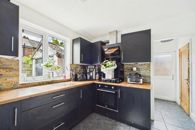 Oakfield Road, Hawarden, CH5 photo 4
