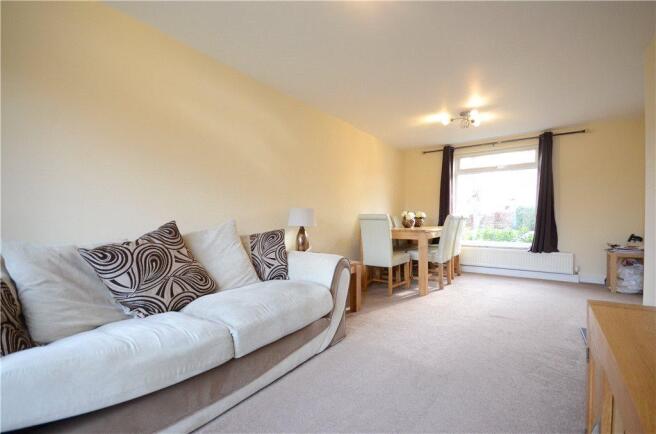 Lounge 1