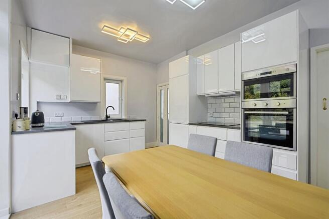 2 bed Semi-Detached for sale Image 6