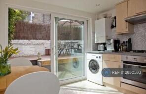 16, Kepler Road, London SW4 7NR