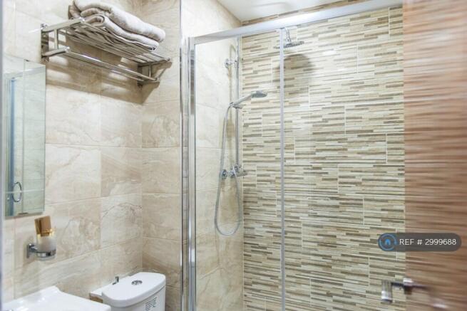 1 bed Flat to rent Image 6