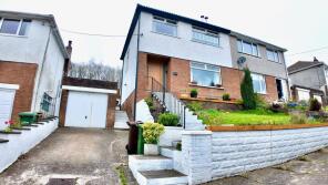 89 Hillview, Penallta Road, Hengoed CF82 7GN