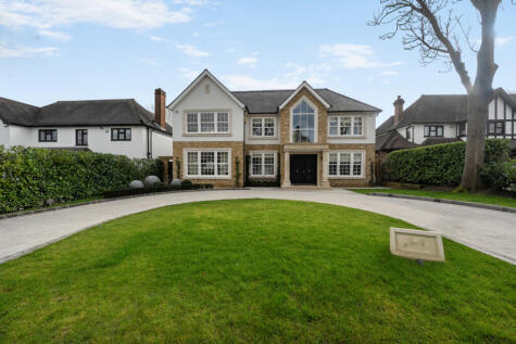 Meadow Way, Farnborough Park