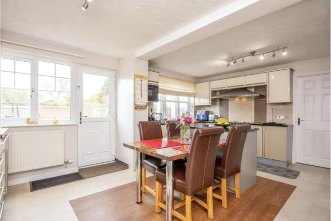 Kitchen/Breakfast