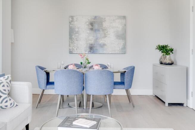 Dining Area (2)