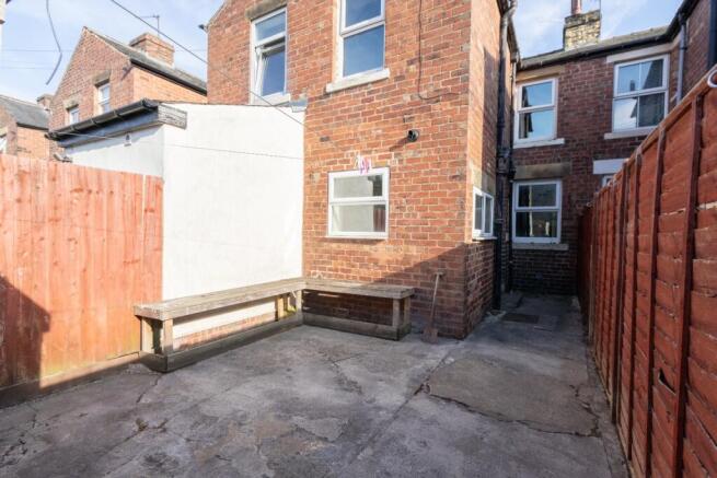 3 bed Terraced for sale Image 9