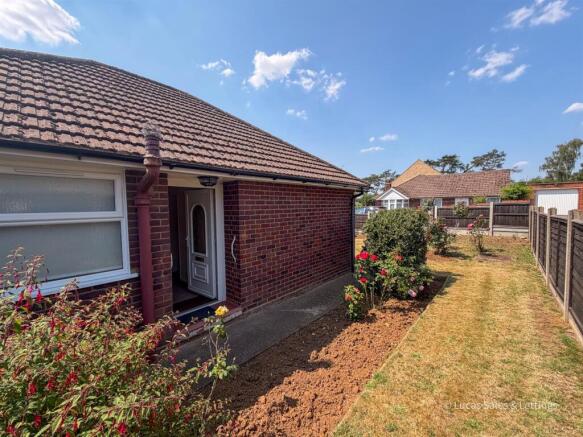 1 Dene Close Kettering-7.jpg